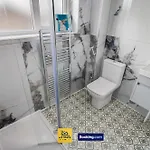 Convenient Flat By Ace Homes Contractors With Free Parking Leeds (West Yorkshire)