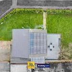Convenient Flat By Ace Homes Contractors With Free Parking * Leeds (West Yorkshire)